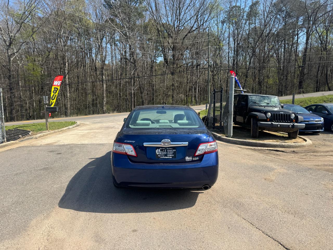 Toyota Camry Hybrid Sedan 2011