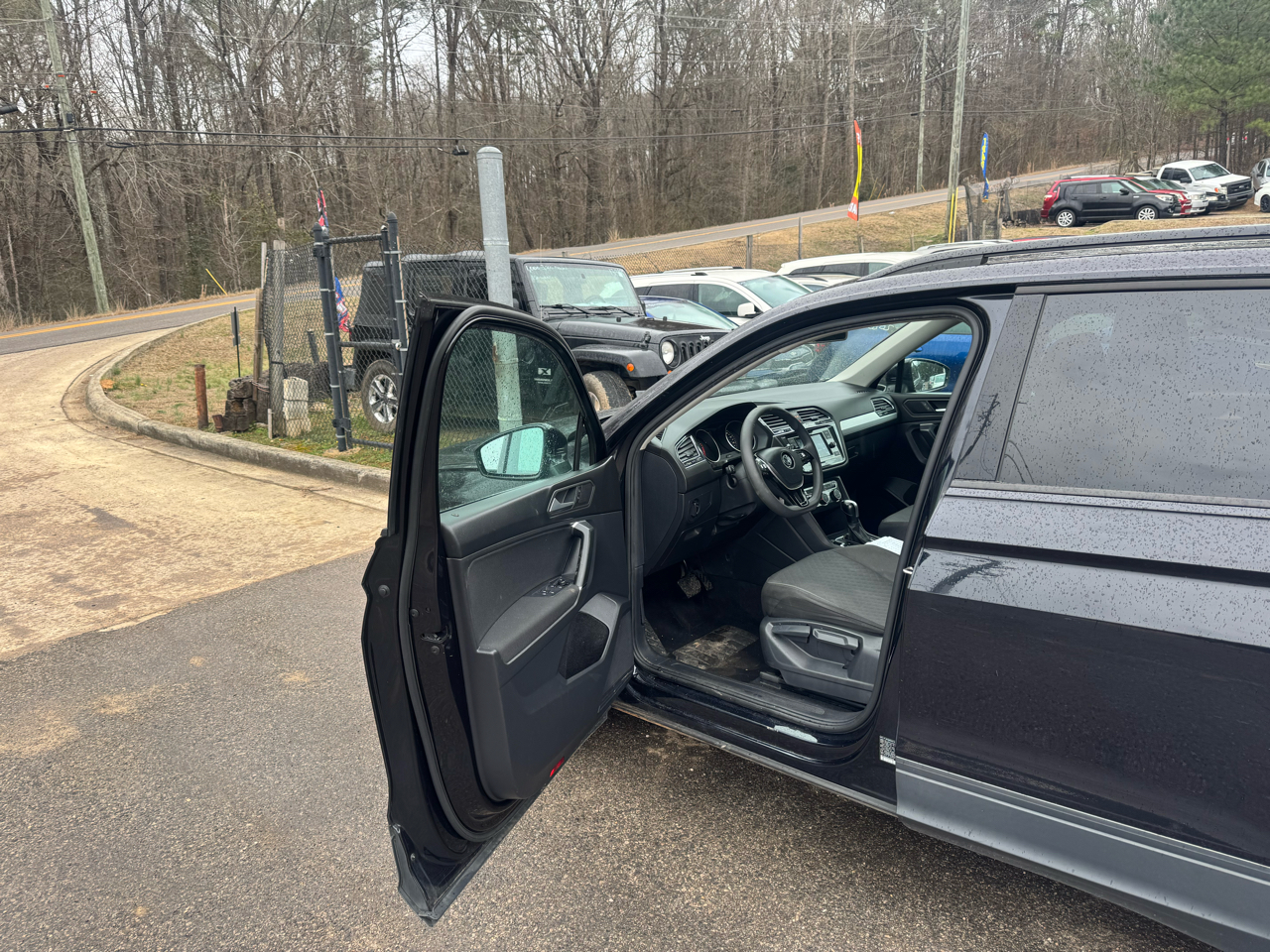 Volkswagen Tiguan S 2020