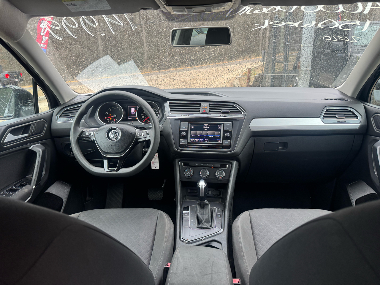 Volkswagen Tiguan S 2020