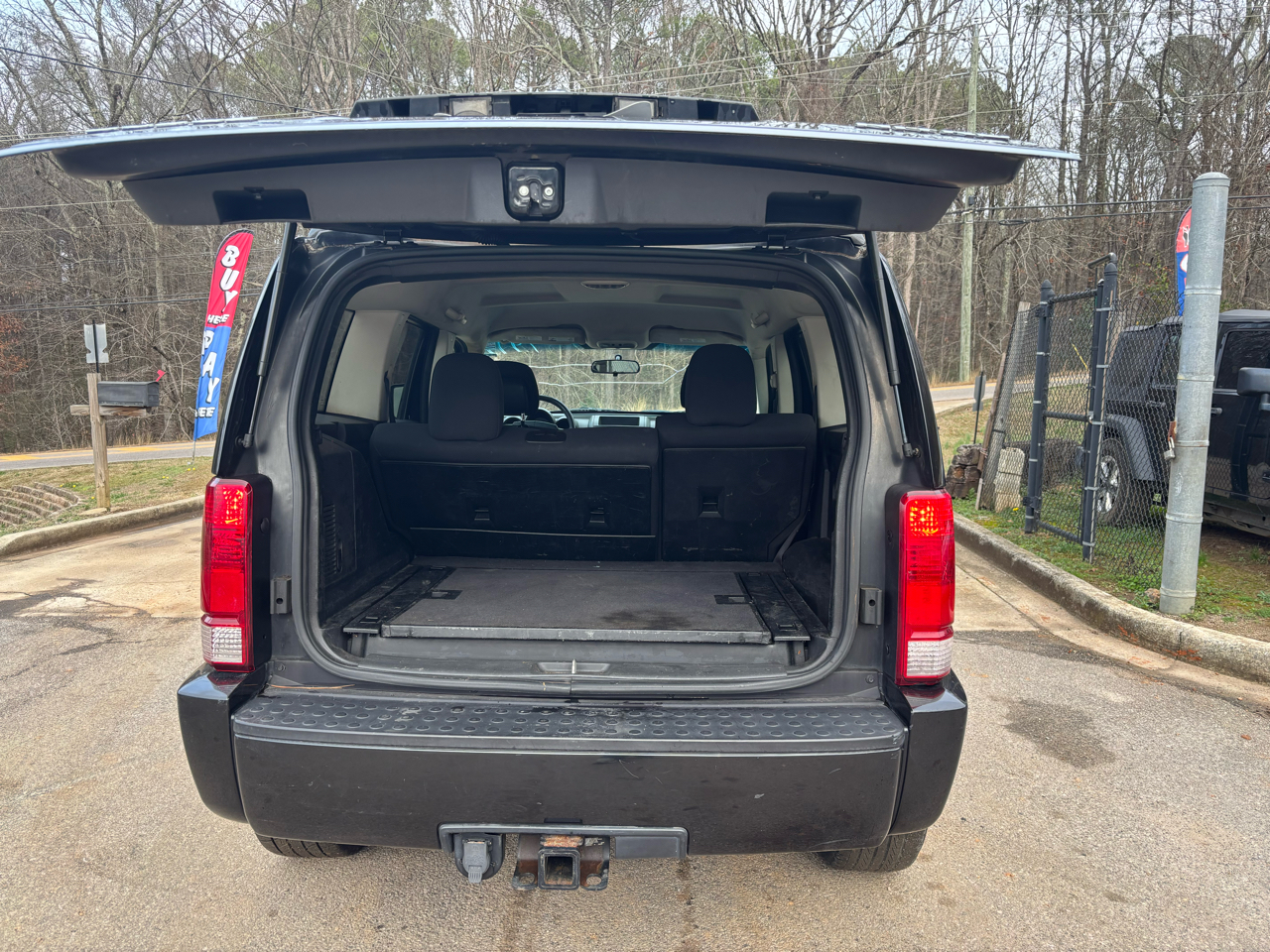 Dodge Nitro Heat 2WD 2011