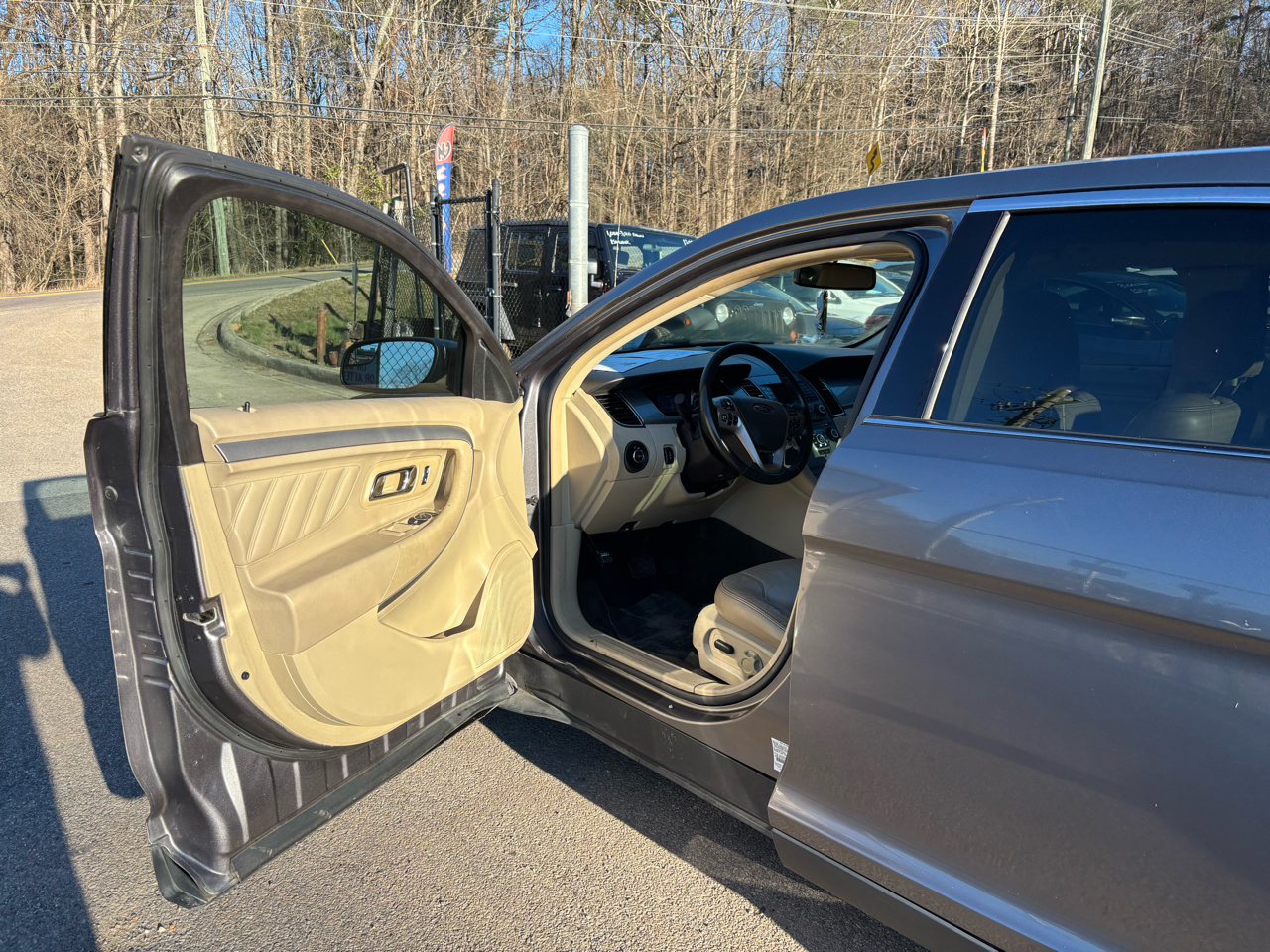 Ford Taurus SEL FWD 2013