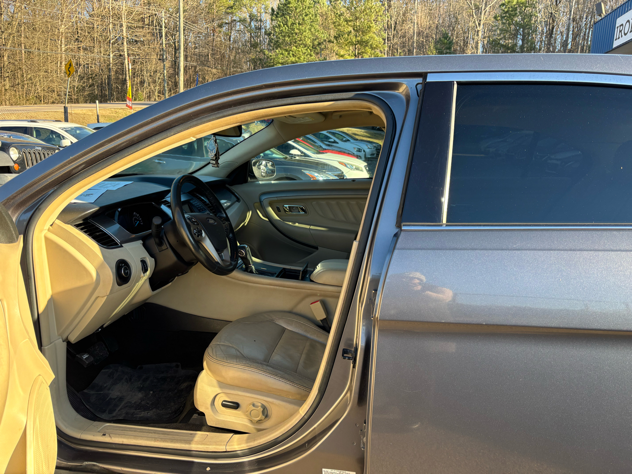 Ford Taurus SEL FWD 2013