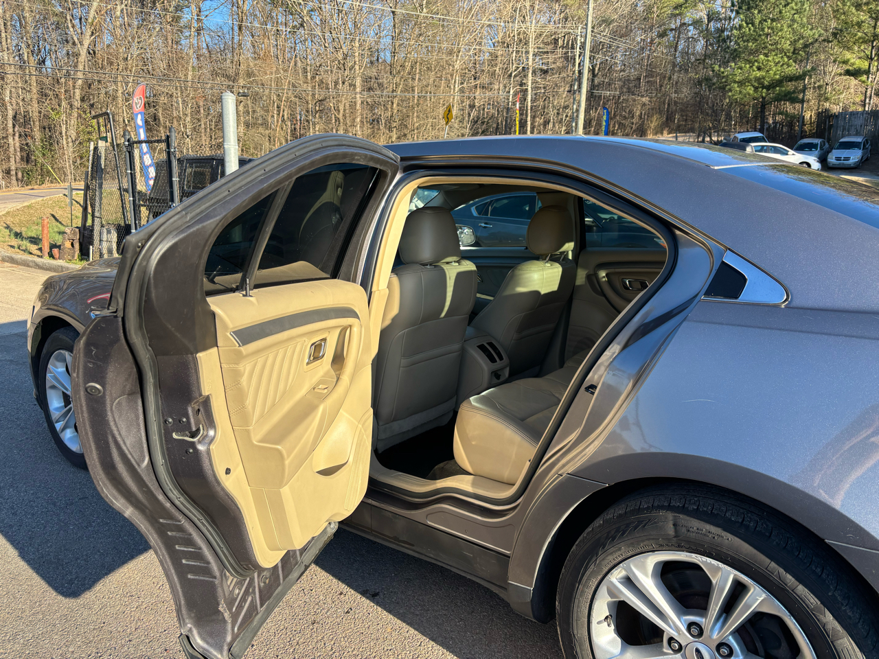 Ford Taurus SEL FWD 2013