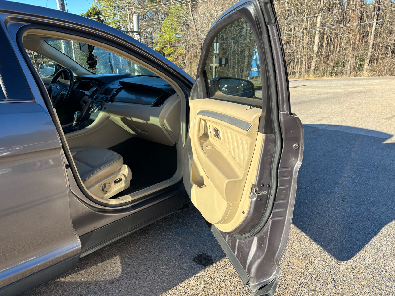 Ford Taurus SEL FWD 2013