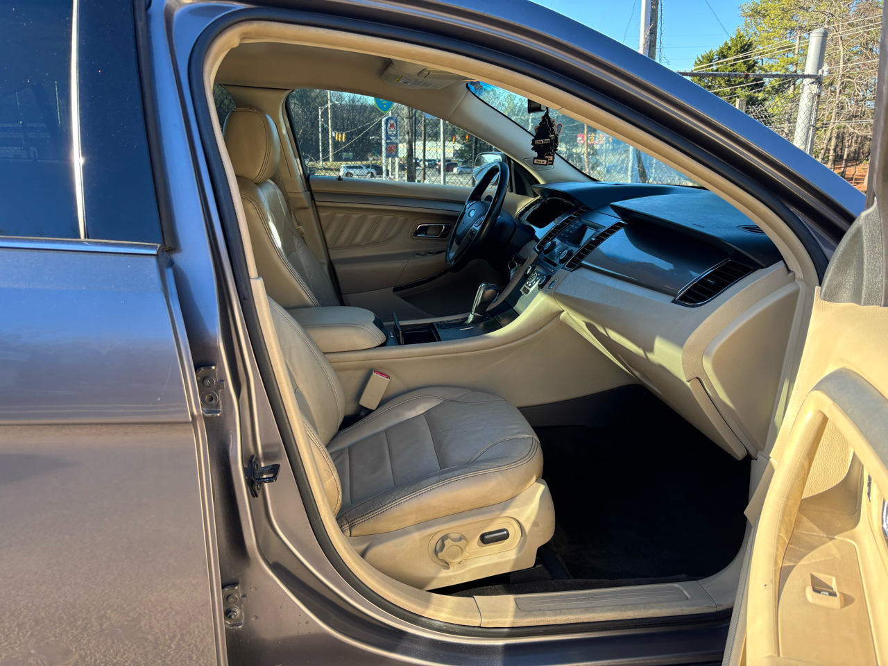 Ford Taurus SEL FWD 2013