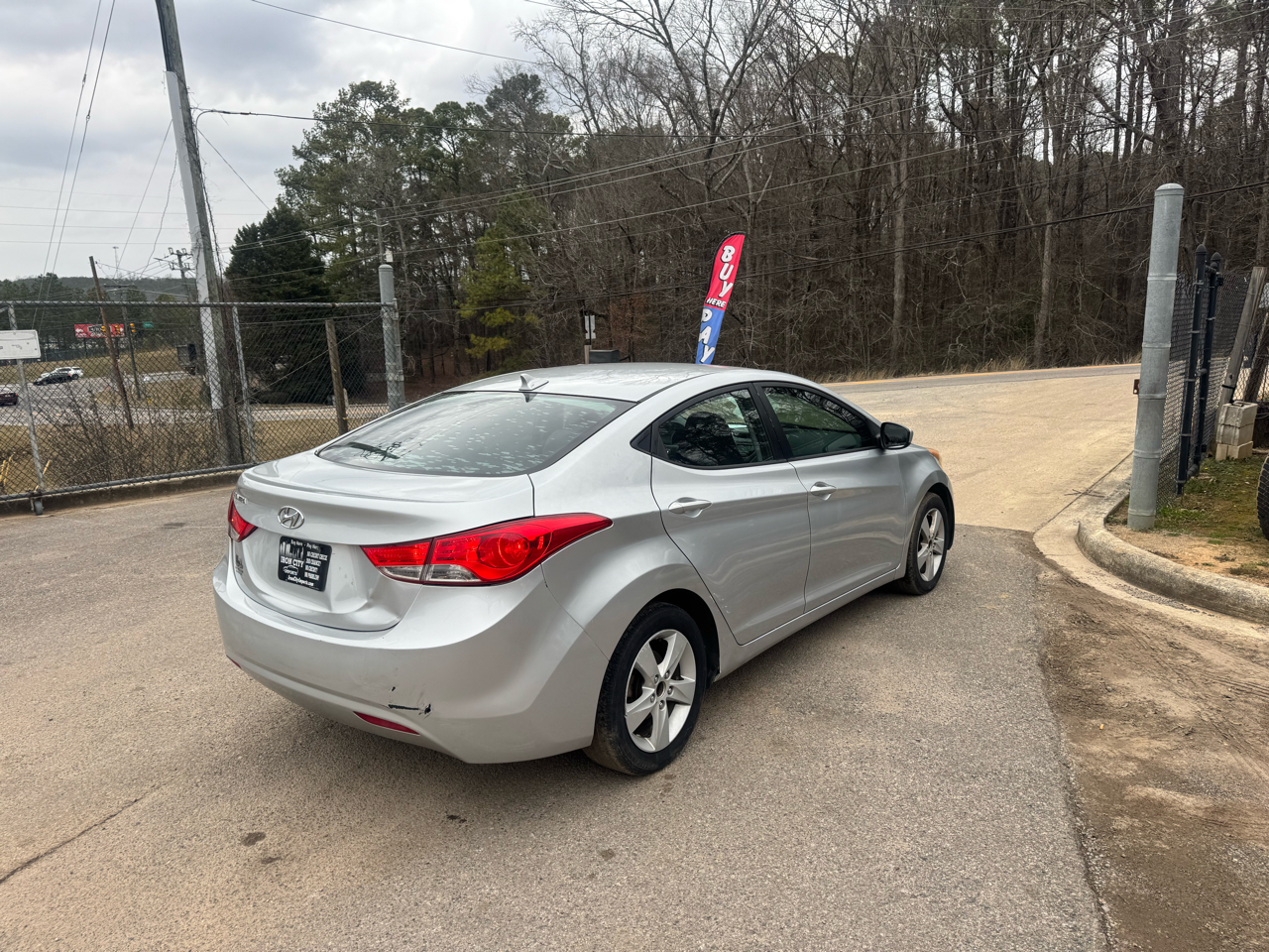 Hyundai Elantra GLS M/T 2013