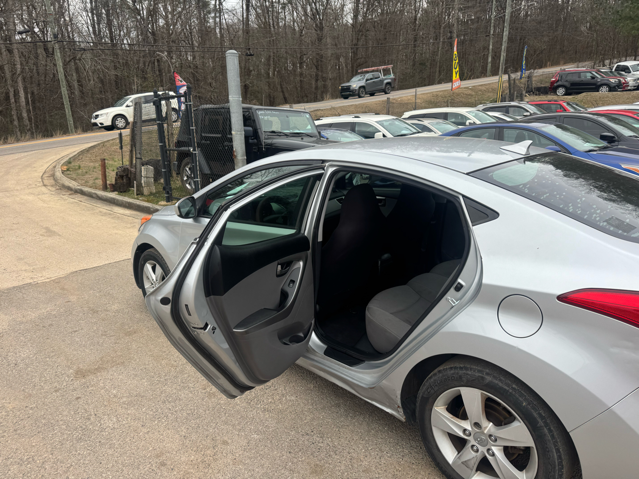 Hyundai Elantra GLS M/T 2013