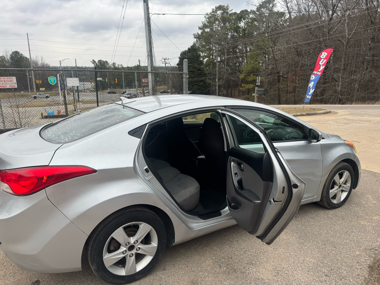 Hyundai Elantra GLS M/T 2013