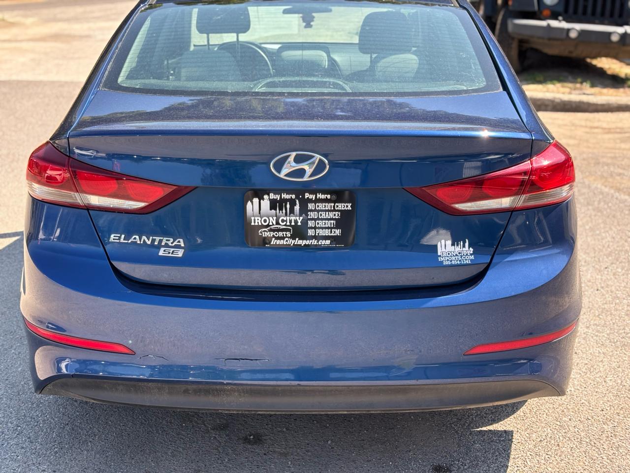 Hyundai Elantra SE 6AT 2018