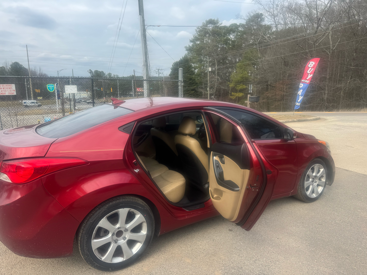 Hyundai Elantra GLS M/T 2013