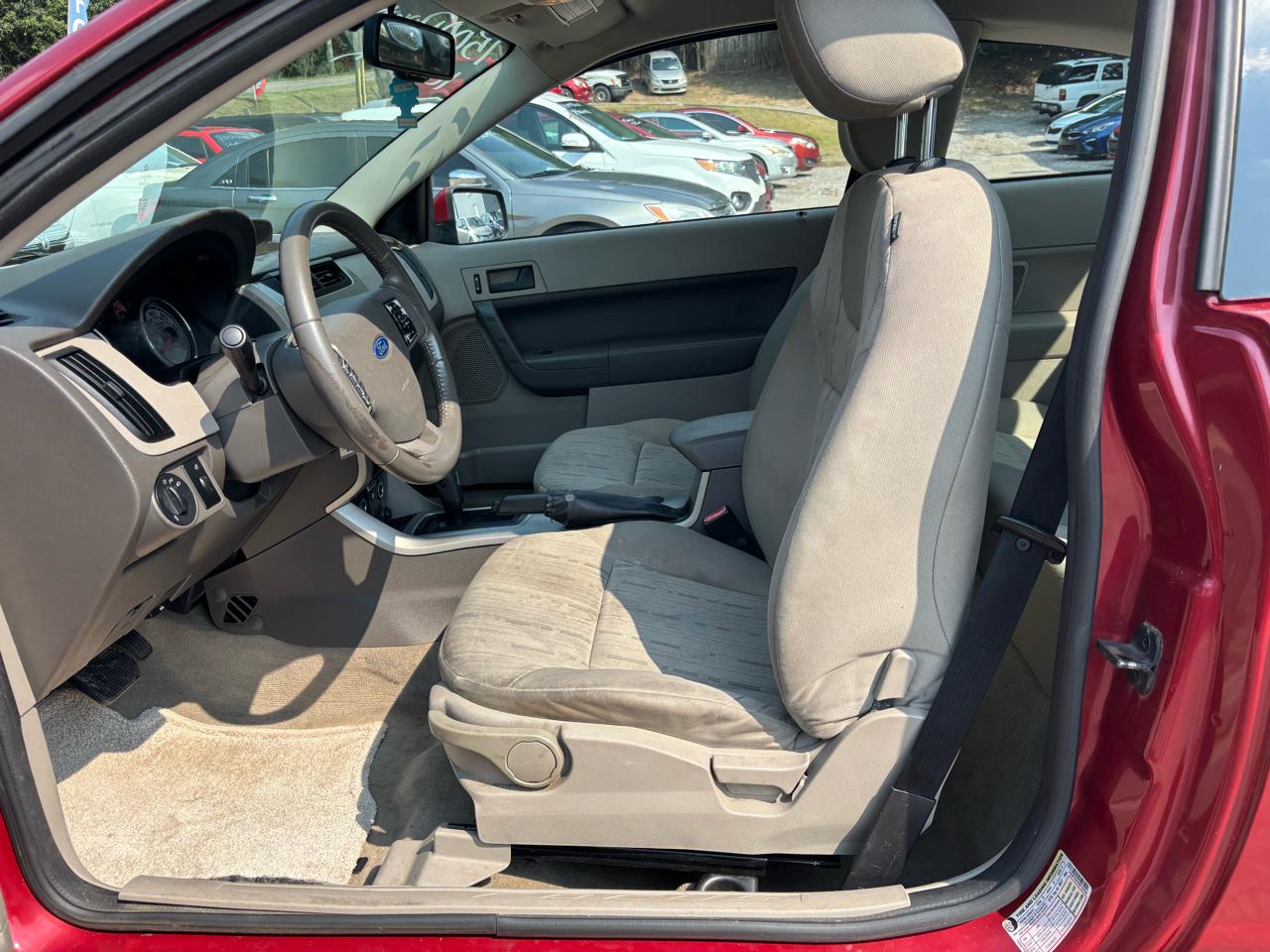 Ford Focus SE Coupe 2009
