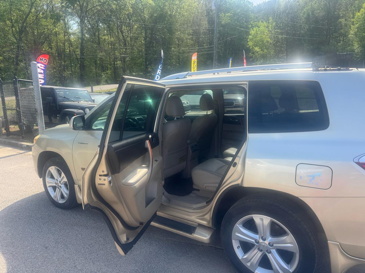 Toyota Highlander Limited 2WD 2009