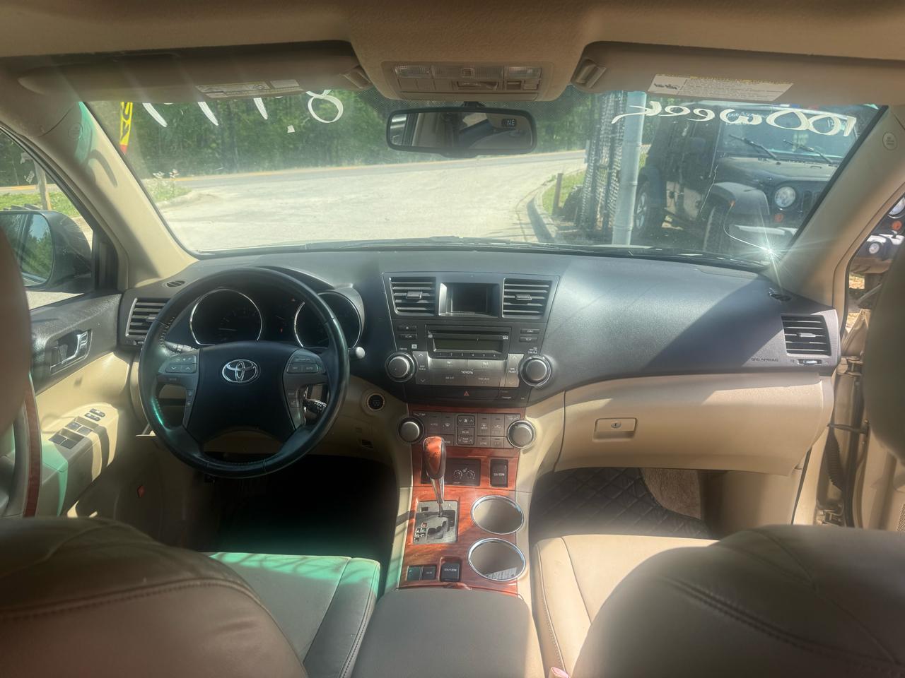 Toyota Highlander Limited 2WD 2009