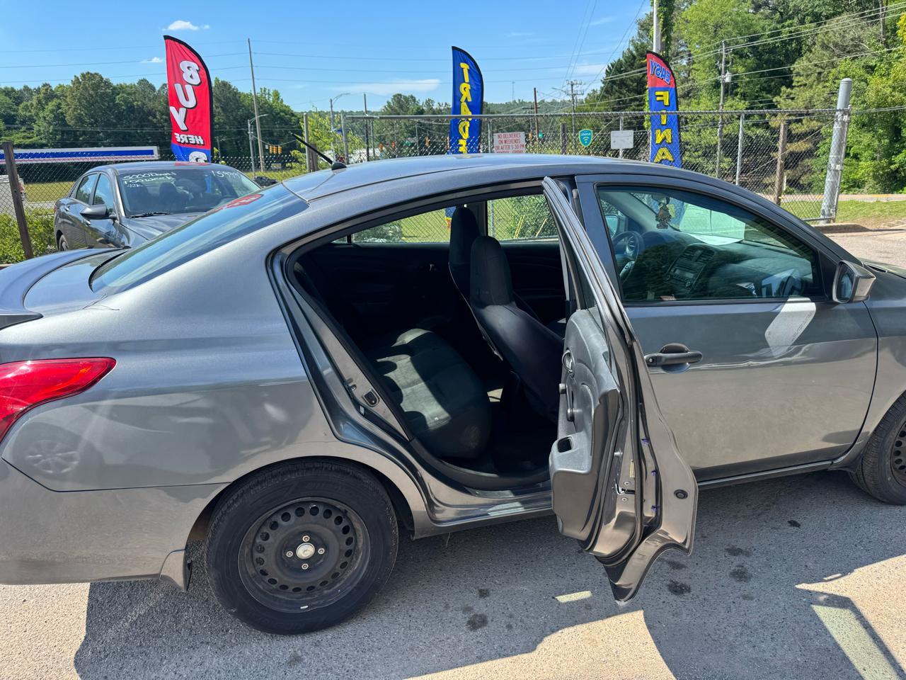 Nissan Versa 1.6 S 5M 2017