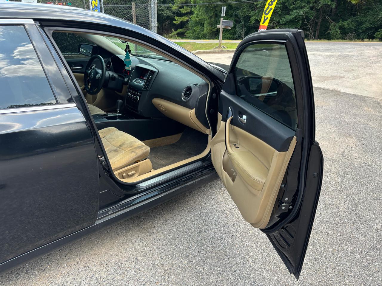 Nissan Maxima S 2009