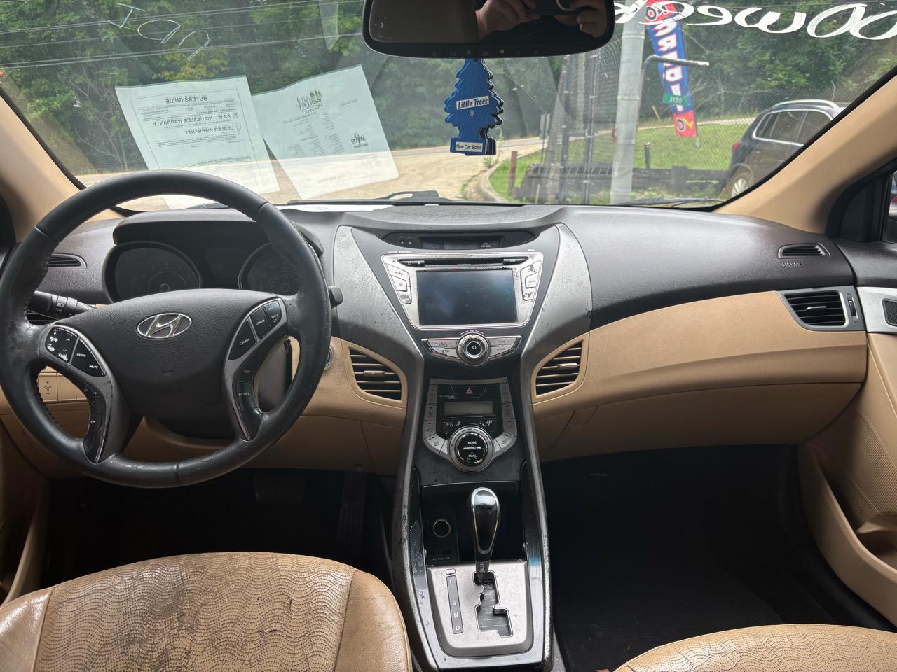 Hyundai Elantra GLS M/T 2013