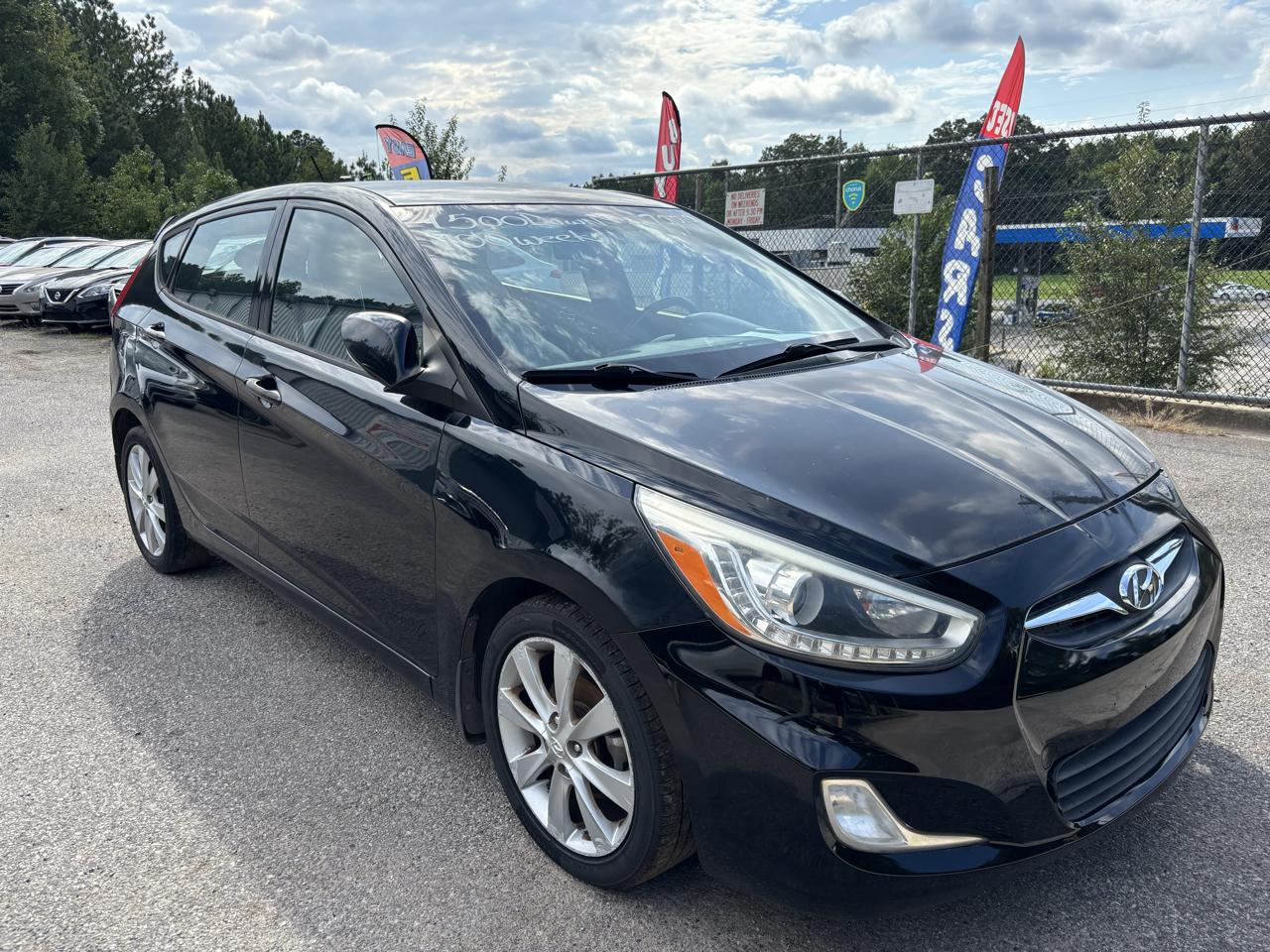 Hyundai Accent SE 5-Door 2014