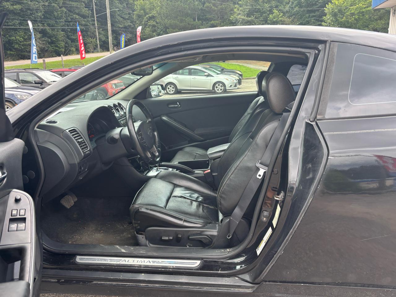 Nissan Altima 2.5 S CVT Coupe 2010