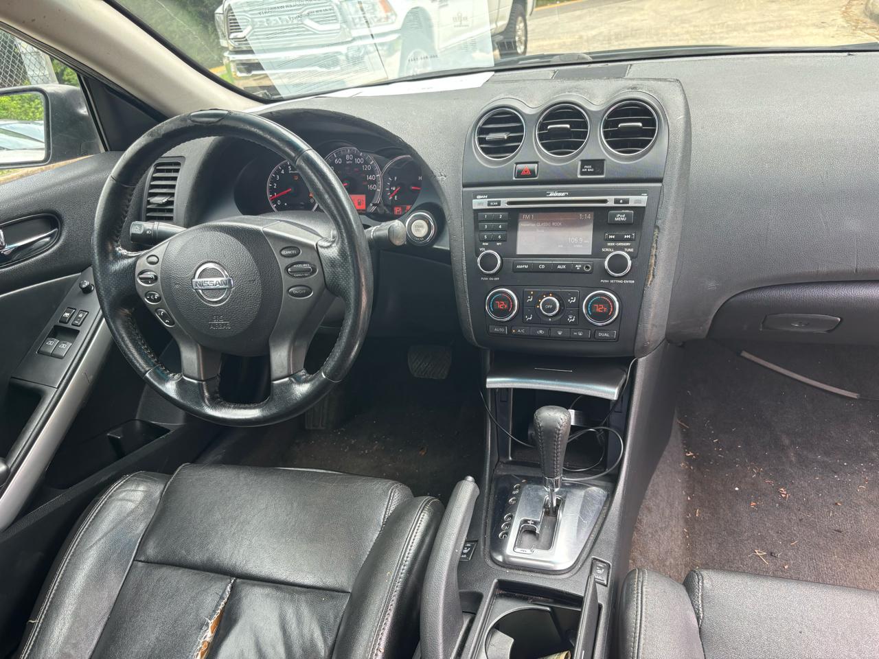 Nissan Altima 2.5 S CVT Coupe 2010