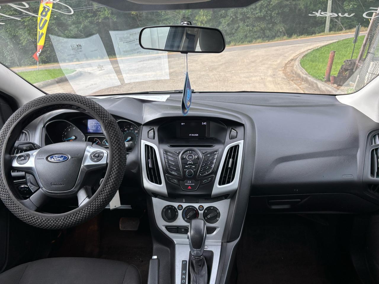 Ford Focus SE Sedan 2014