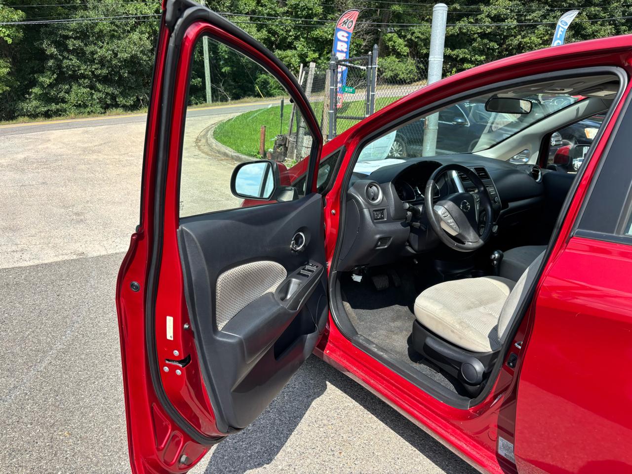 Nissan Versa Note S 2014