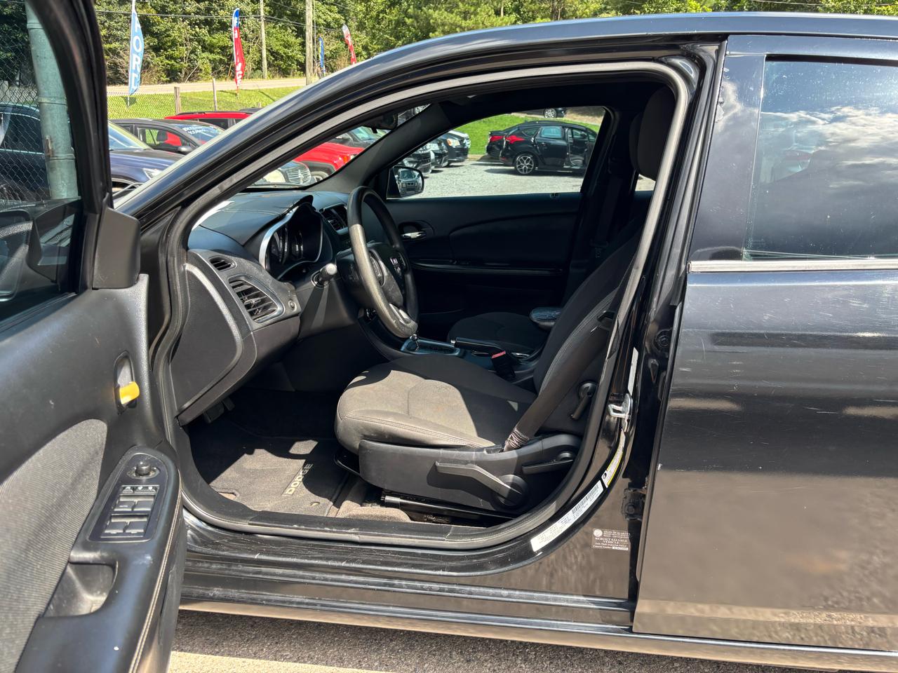 Dodge Avenger Base 2012