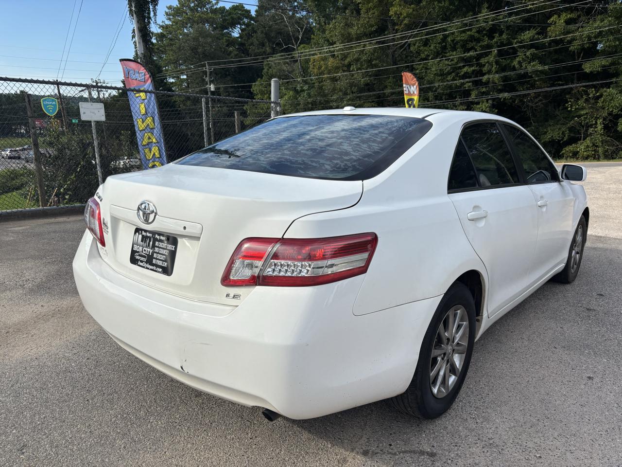 Toyota Camry SE 6-Spd MT 2010