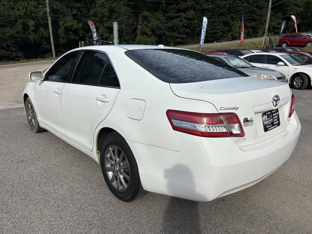 Toyota Camry SE 6-Spd MT 2010