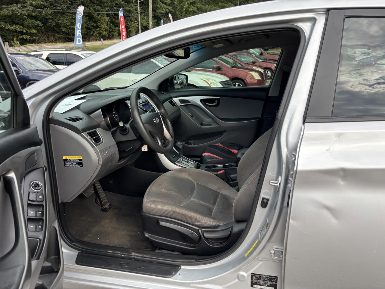 Hyundai Elantra GLS M/T 2013