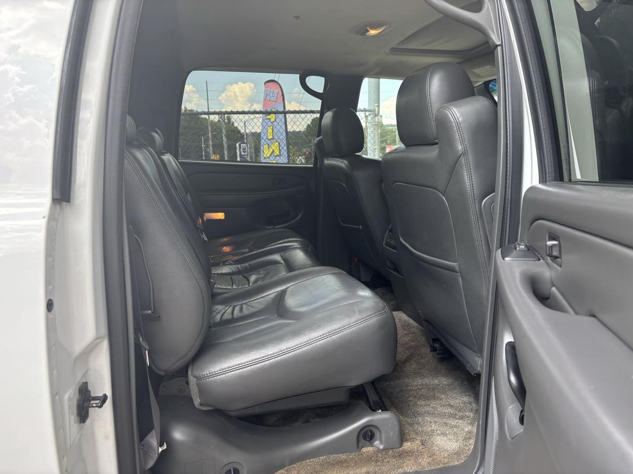 Chevrolet Avalanche 1500 4WD 2003