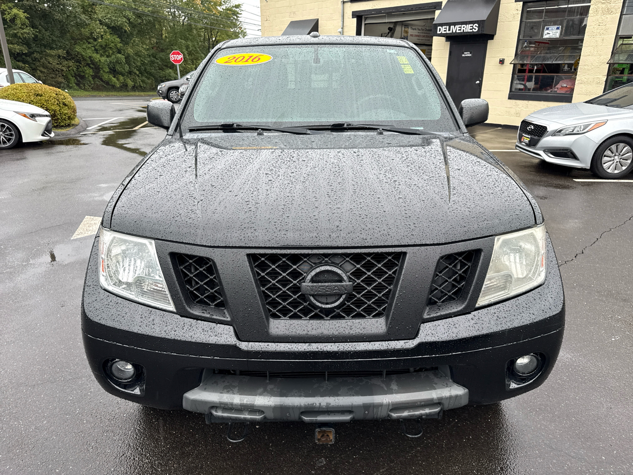 Nissan Frontier SV Crew Cab 4WD 2016 Nissan Frontier SV Crew Cab 4WD 2016