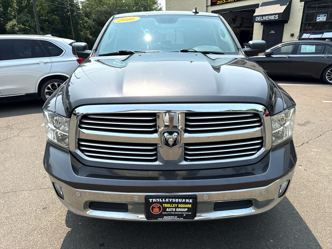 RAM 1500 SLT Crew Cab SWB 4WD 2016 RAM 1500 SLT Crew Cab SWB 4WD 2016