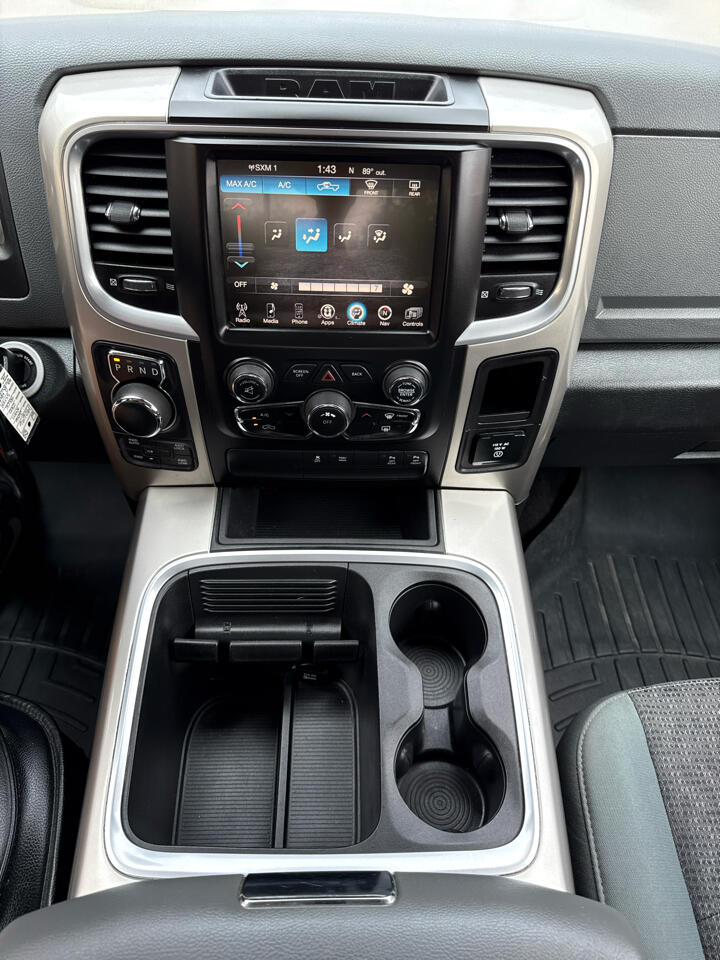 RAM 1500 SLT Crew Cab SWB 4WD 2016 RAM 1500 SLT Crew Cab SWB 4WD 2016