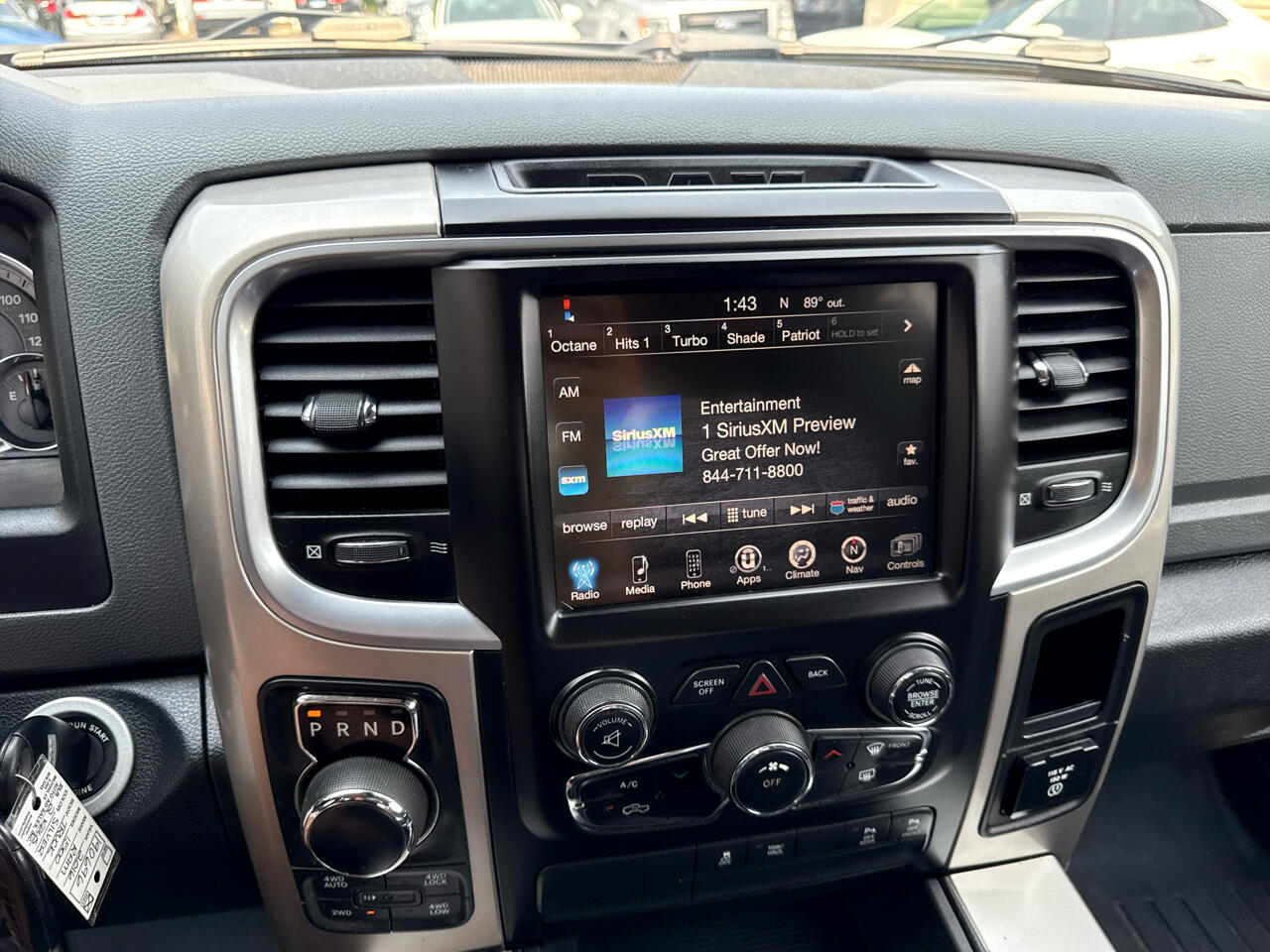 RAM 1500 SLT Crew Cab SWB 4WD 2016 RAM 1500 SLT Crew Cab SWB 4WD 2016