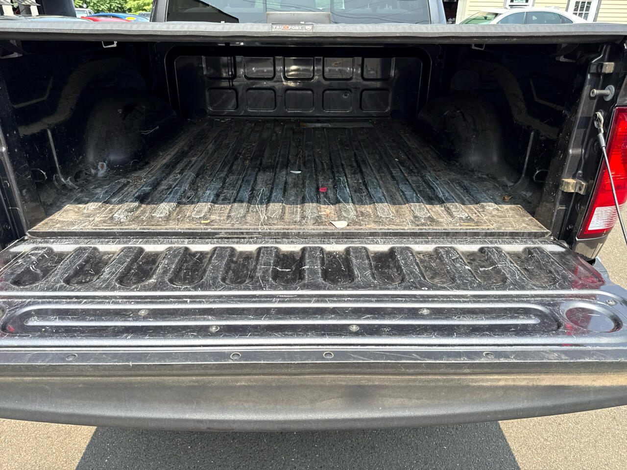 RAM 1500 SLT Crew Cab SWB 4WD 2016 RAM 1500 SLT Crew Cab SWB 4WD 2016