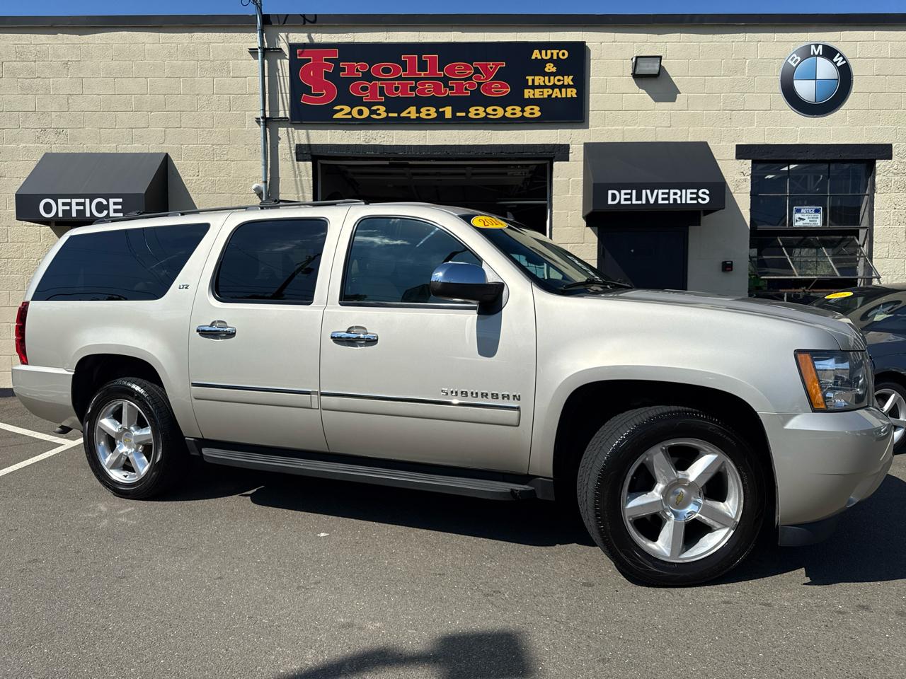 2014 Chevrolet Suburban LTZ 1500 4WD