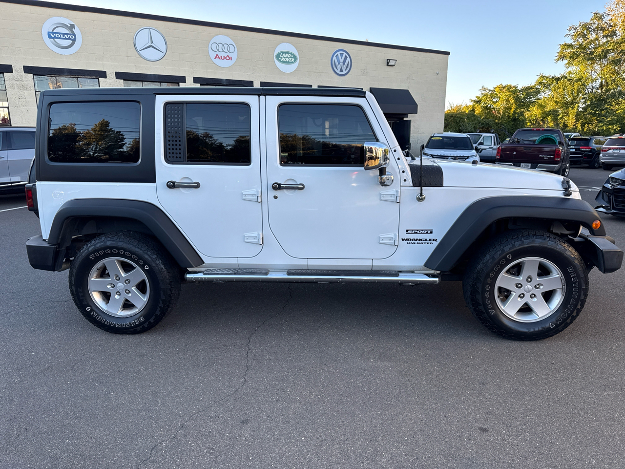 Jeep Wrangler Unlimited Sport 4WD 2014 Jeep Wrangler Unlimited Sport 4WD 2014