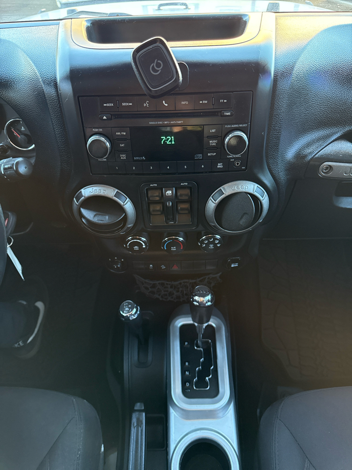 Jeep Wrangler Unlimited Sport 4WD 2014 Jeep Wrangler Unlimited Sport 4WD 2014