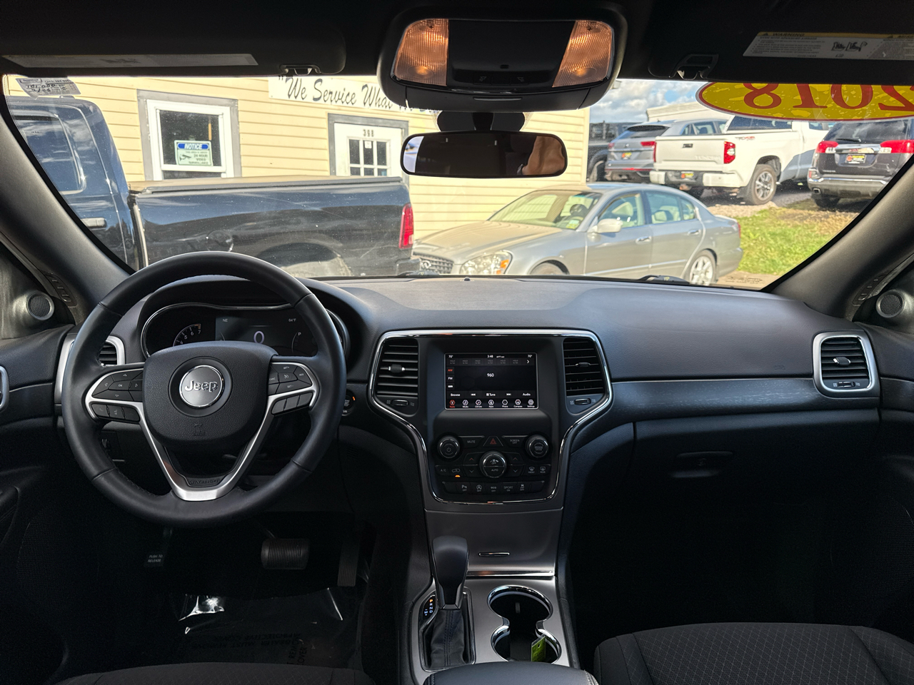 Jeep Grand Cherokee Laredo 4WD 2018 Jeep Grand Cherokee Laredo 4WD 2018