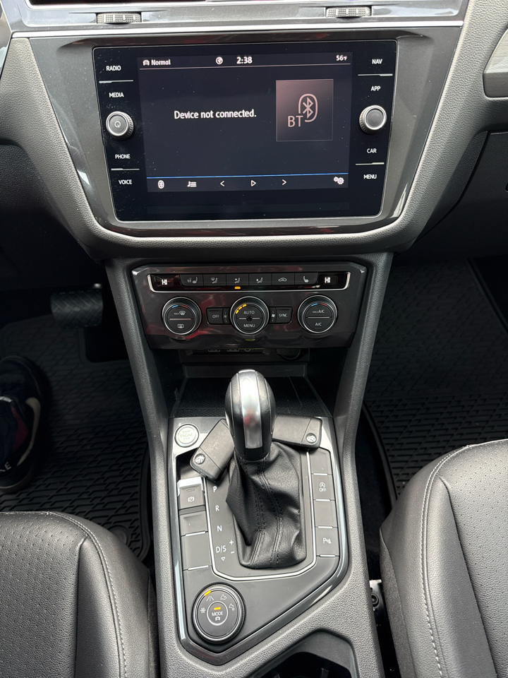 Volkswagen Tiguan SE 4Motion AWD 2020 Volkswagen Tiguan SE 4Motion AWD 2020