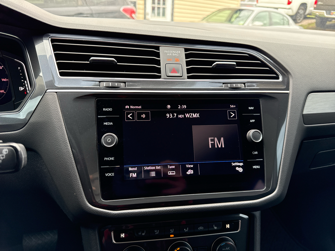 Volkswagen Tiguan SE 4Motion AWD 2020 Volkswagen Tiguan SE 4Motion AWD 2020