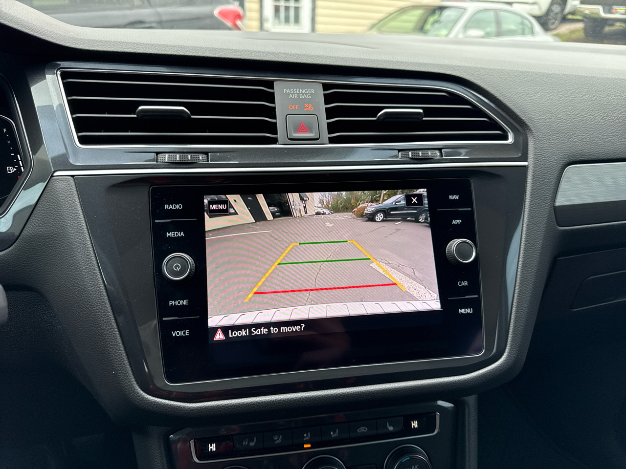 Volkswagen Tiguan SE 4Motion AWD 2020 Volkswagen Tiguan SE 4Motion AWD 2020