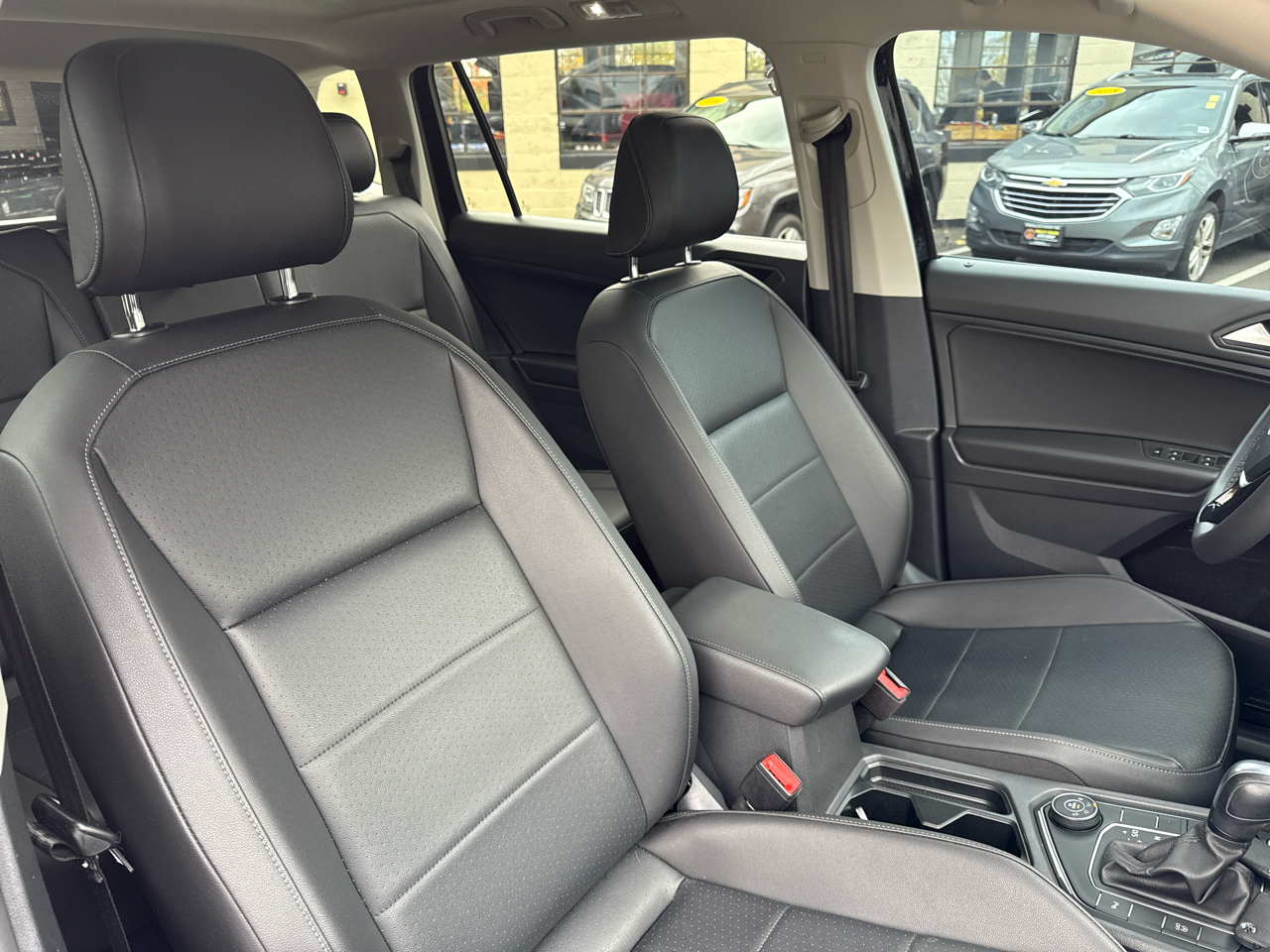 Volkswagen Tiguan SE 4Motion AWD 2020 Volkswagen Tiguan SE 4Motion AWD 2020