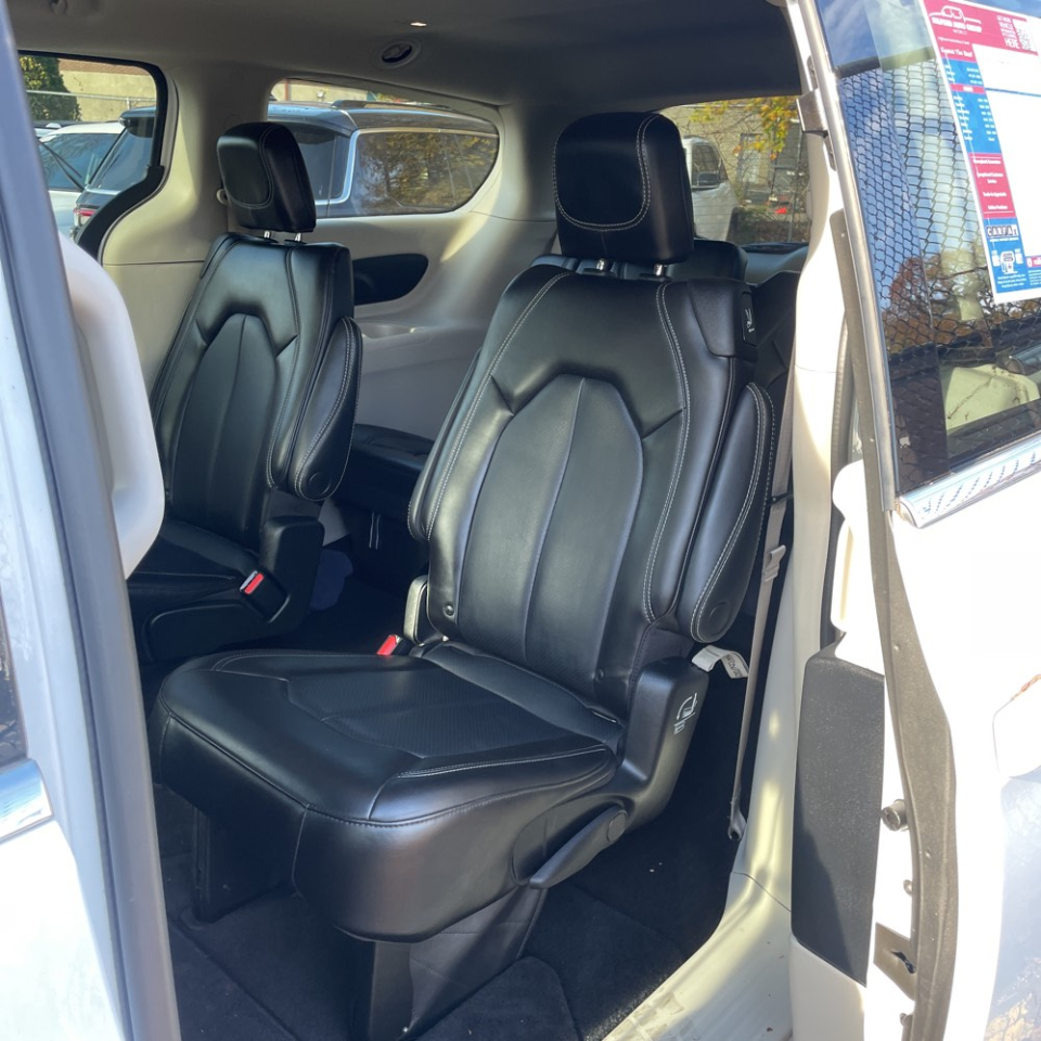 Chrysler Pacifica Touring L AWD 2023