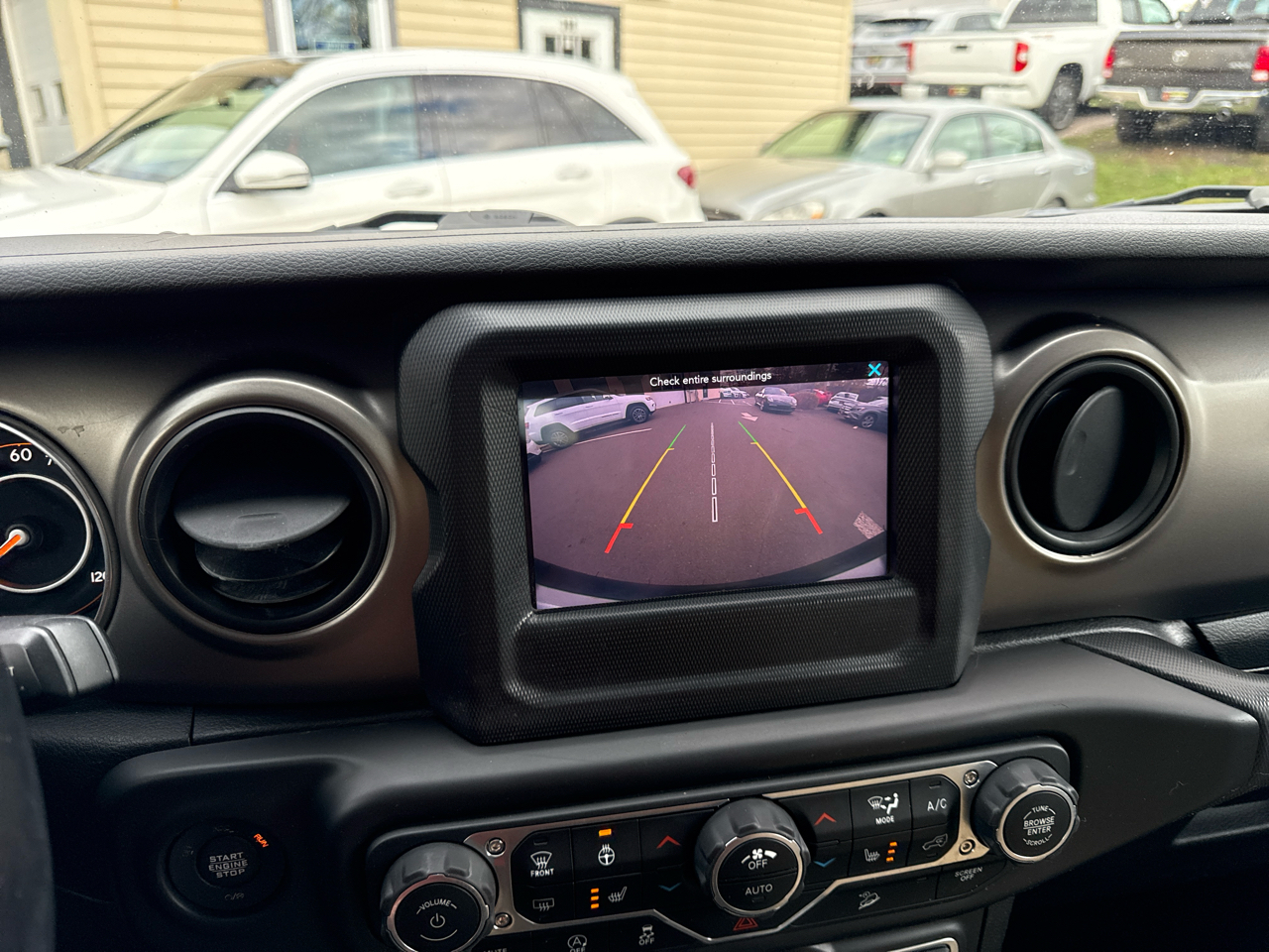 Jeep Wrangler Unlimited Sport 2018