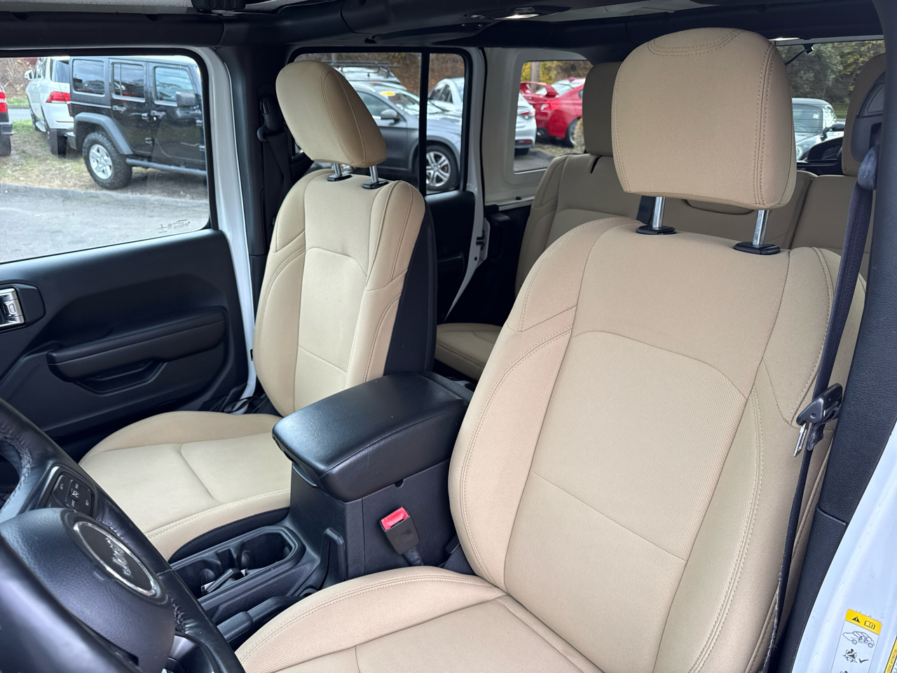 Jeep Wrangler Unlimited Sport 2018