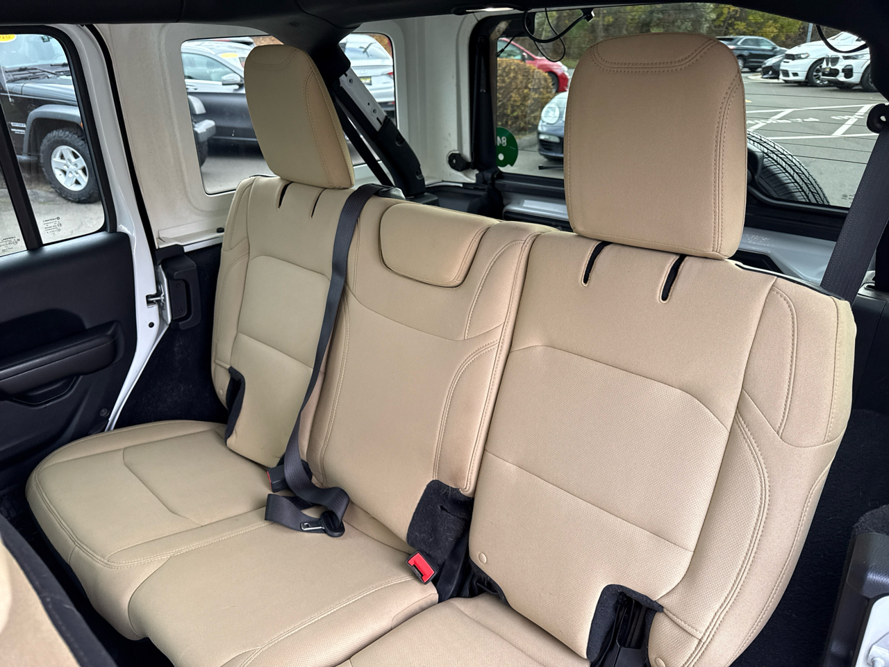 Jeep Wrangler Unlimited Sport 2018