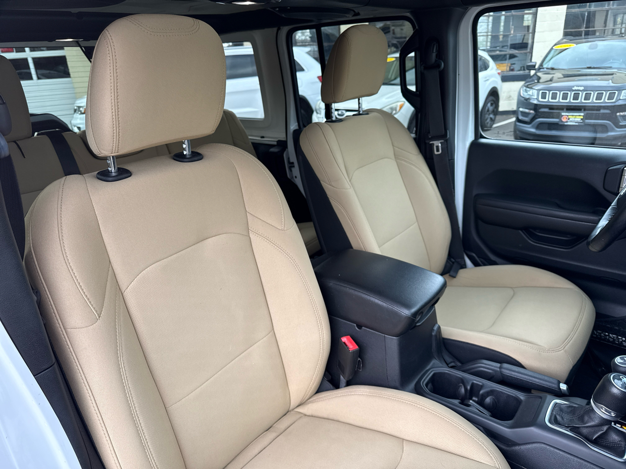 Jeep Wrangler Unlimited Sport 2018