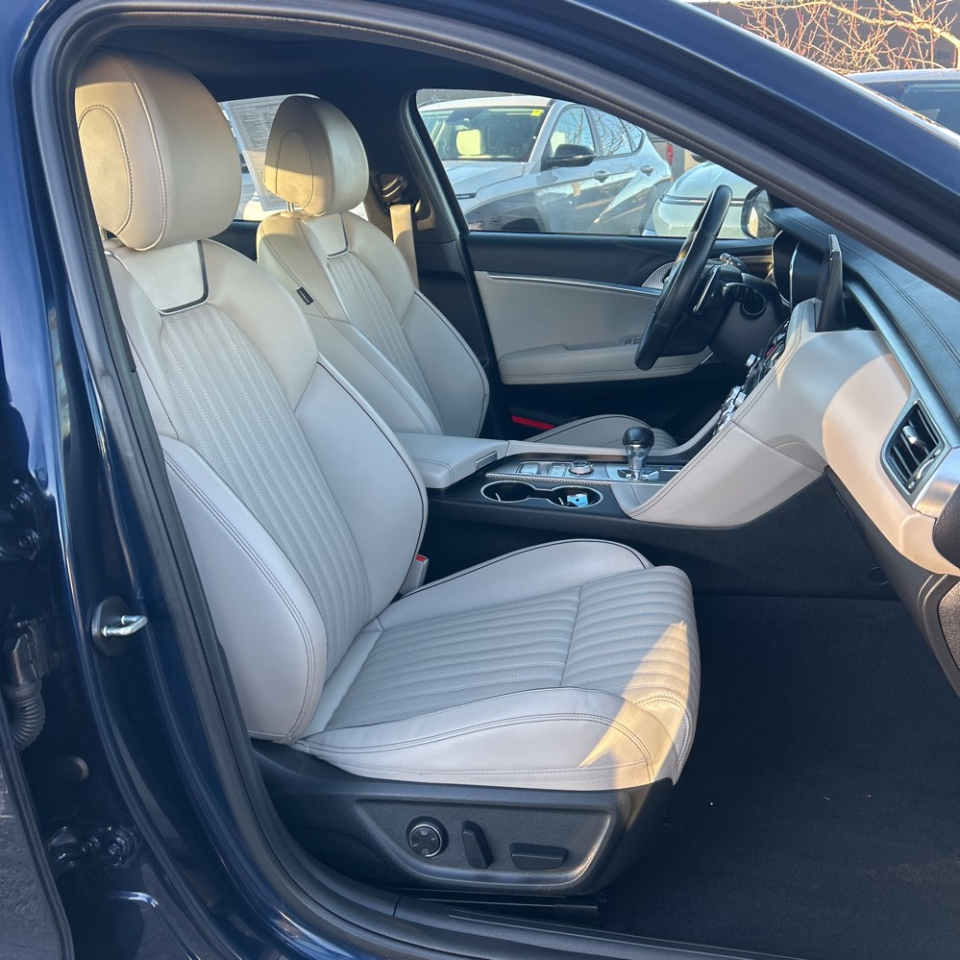 Genesis G70 3.3T 2022