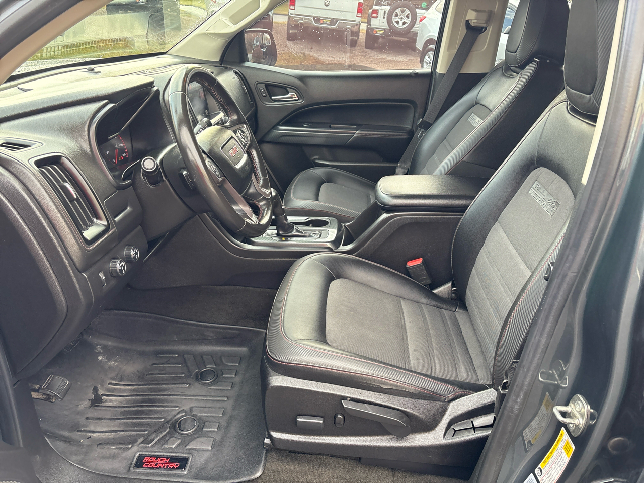 GMC Canyon SLE Crew Cab 4WD Short Box 2015